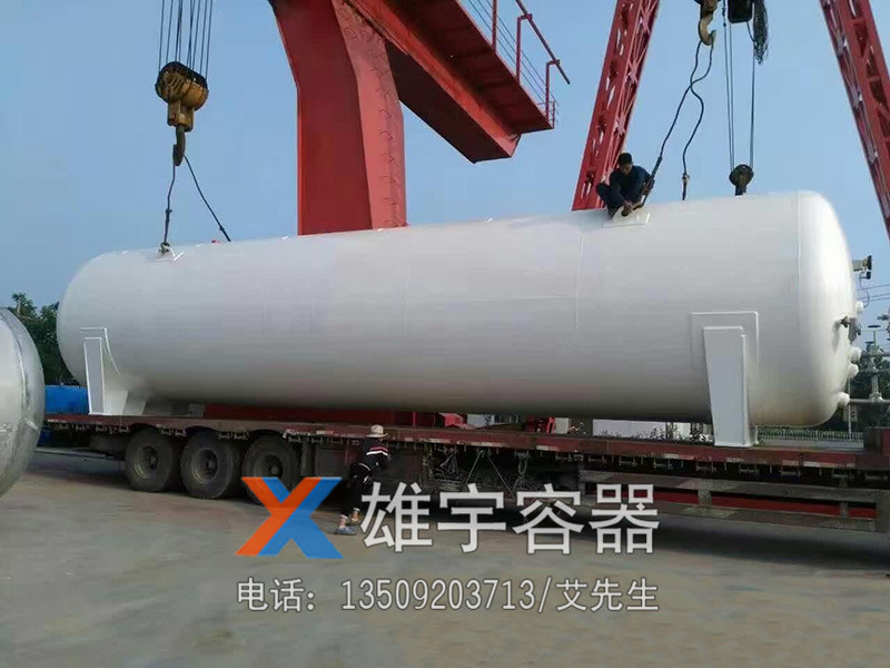臥式（shì）油罐安裝